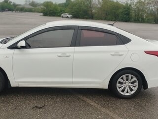 2018 Hyundai Solaris II, белый, 1130000 рублей, вид 4