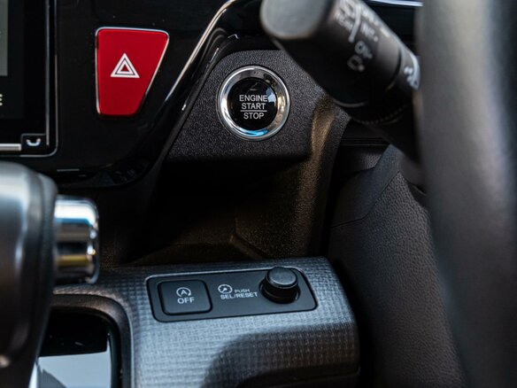 2021 Honda Stepwgn Spada V Рестайлинг, красный, 2650000 рублей - вид 15