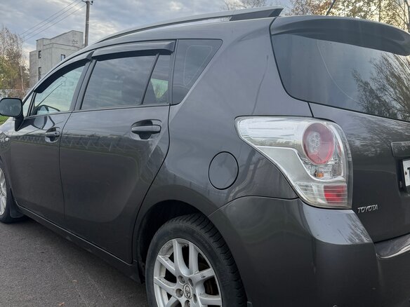 2012 Toyota Verso I, серый, 850000 рублей - вид 5