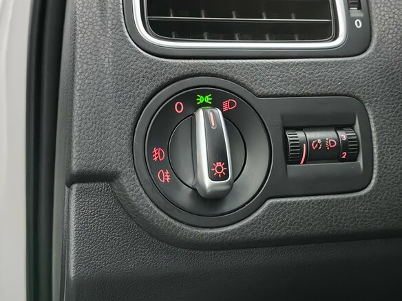 2012 Volkswagen Polo V, белый, 620000 рублей - вид 20