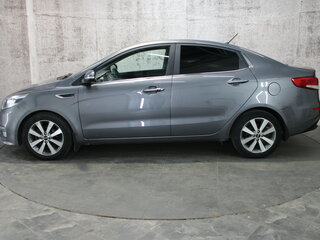 2016 Kia Rio III Рестайлинг, серый, 819000 рублей, вид 5