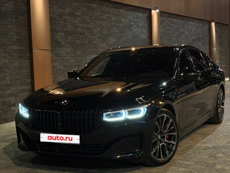 2020 BMW 7 серии 740d xDrive VI (G11/G12) Рестайлинг, чёрный, 6300000 рублей, вид 1