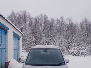 2014 Nissan Serena IV (C26), серебристый, 1150000 рублей, вид 2
