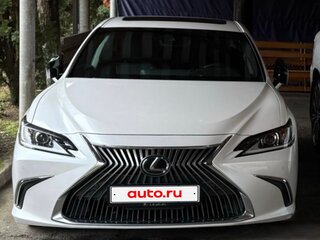 2021 Lexus ES 250 VII Рестайлинг, белый, 6000000 рублей, вид 2