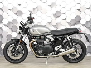 2026 Triumph Speed Twin, серебристый, 1699000 рублей, вид 4