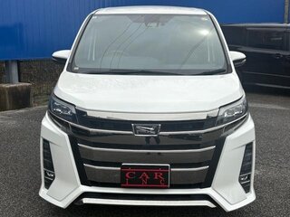 2020 Toyota Noah III (R80) Рестайлинг, белый, 2163000 рублей, вид 1
