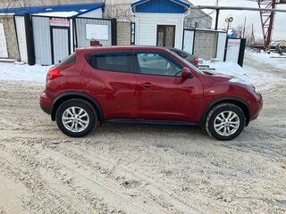2013 Nissan Juke I, красный, 950000 рублей, вид 2