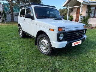 2015 Lada (ВАЗ) 2121 (4x4) Urban I Рестайлинг, белый, 480000 рублей, вид 2
