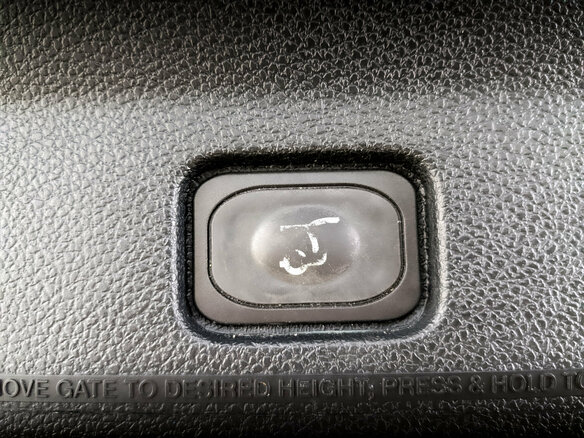 2018 Ford Explorer V Рестайлинг, серебристый, 3595000 рублей - вид 26