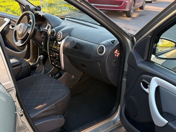 2015 Lada (ВАЗ) Largus Cross I, серый, 670000 рублей - вид 10