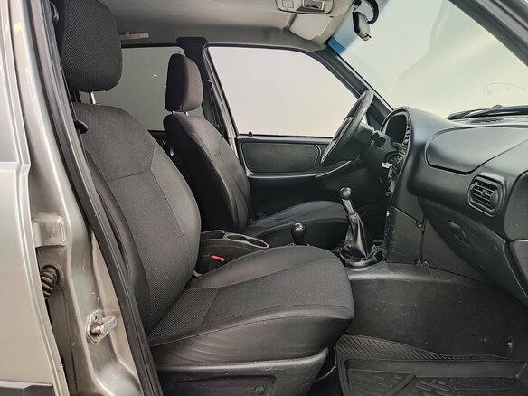 2016 Chevrolet Niva I Рестайлинг, серый, 630000 рублей - вид 19