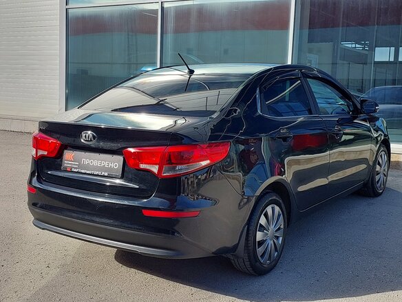 2016 Kia Rio III Рестайлинг, чёрный, 979000 рублей - вид 5