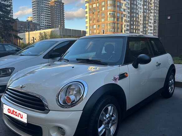 2011 Mini Hatch One II (R56) Рестайлинг, белый