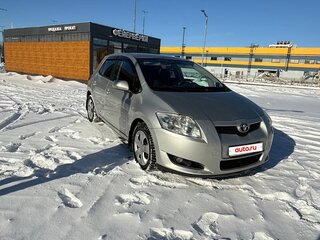 2009 Toyota Auris I, серебристый, 800000 рублей, вид 2