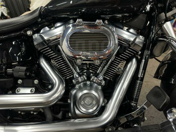 2017 Harley-Davidson Fat Boy, чёрный, 1860000 рублей - вид 21