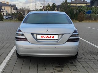 2007 Mercedes-Benz S-Класс 320 V (W221), серебристый, 1200000 рублей, вид 3