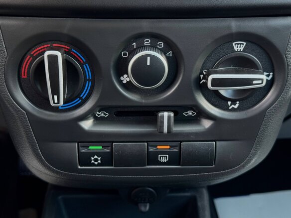 2026 Lada (ВАЗ) Granta Cross I Рестайлинг, белый, 1205000 рублей - вид 15