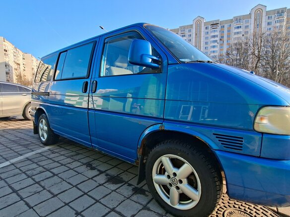 2001 Volkswagen Multivan T4, синий, 700000 рублей - вид 9