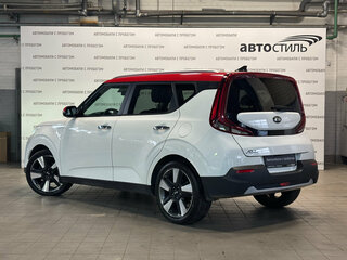 2021 Kia Soul III, белый, 1639000 рублей, вид 3