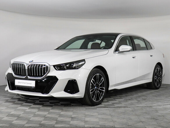 2025 BMW 5 серии Long 530Li xDrive VIII (G60/G61/G68), белый, 9900000 рублей
