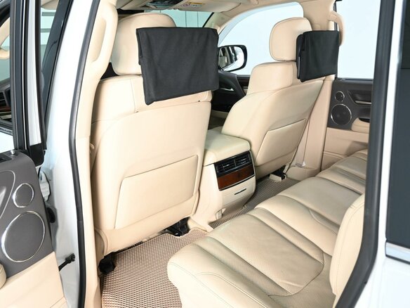 2017 Lexus LX 570 III Рестайлинг 2, белый, 5799000 рублей - вид 10