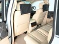 2017 Lexus LX 570 III Рестайлинг 2, белый, 5799000 рублей - вид 10