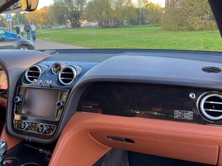 2016 Bentley Bentayga I, серебристый, 9990000 рублей, вид 5