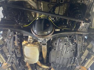 2014 Toyota Land Cruiser 200 Series Рестайлинг 1, чёрный, 4600000 рублей, вид 3