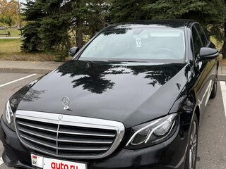 2016 Mercedes-Benz E-Класс 200 V (W213, S213, C238), чёрный, 1749000 рублей, вид 4