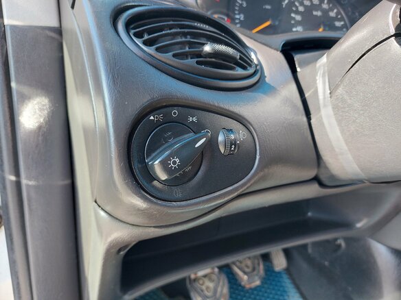2004 Ford Focus I Рестайлинг, серебристый, 259000 рублей - вид 10