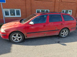 2008 Skoda Octavia II (A5), красный, 200000 рублей, вид 4