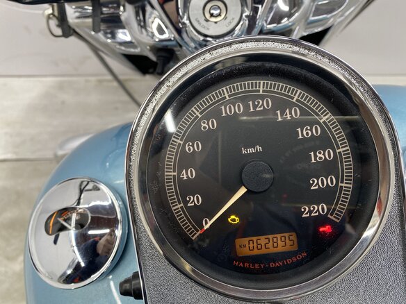 2006 Harley-Davidson Road King, голубой, 689000 рублей - вид 15