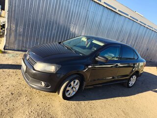 2012 Volkswagen Polo V, чёрный, 310000 рублей, вид 1