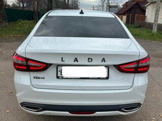 2024 Lada (ВАЗ) Vesta I Рестайлинг (NG), белый, 620000 рублей, вид 5