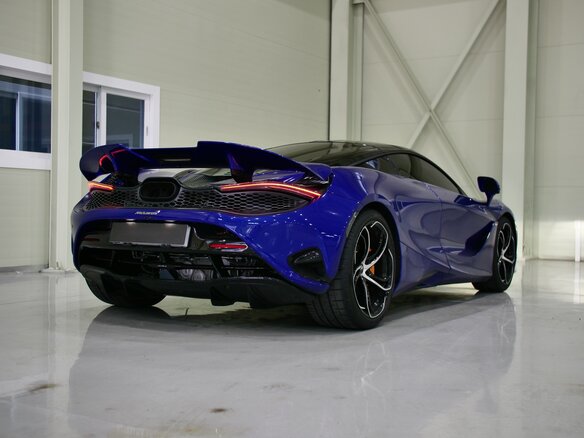2023 McLaren 750S, синий, 34890000 рублей - вид 10