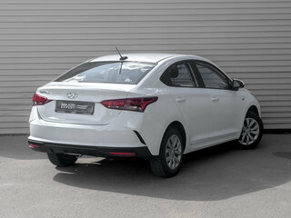 2022 Hyundai Solaris II Рестайлинг, белый, 1555000 рублей, вид 5