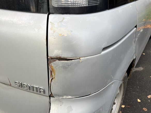 2003 Toyota Sienta I, серый - вид 13