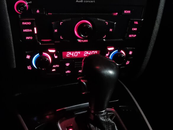 2010 Audi A4 IV (B8), красный, 1000000 рублей - вид 10