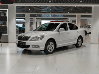 2012 Skoda Octavia II (A5) Рестайлинг, белый, 835000 рублей, вид 1