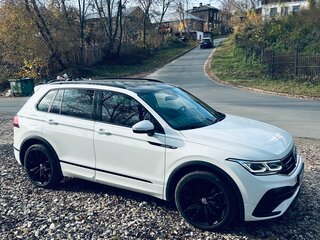 2021 Volkswagen Tiguan II Рестайлинг, белый, 4150000 рублей, вид 5
