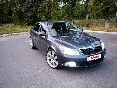 2012 Skoda Octavia II (A5) Рестайлинг, серый, 865000 рублей, вид 4