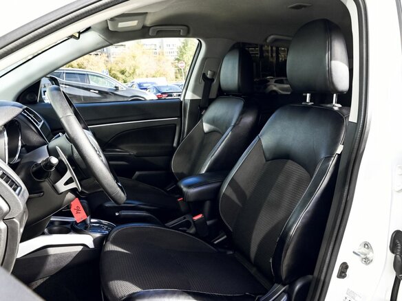 2012 Citroen C4 Aircross, белый, 770000 рублей - вид 15