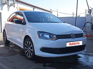 2013 Volkswagen Polo V, белый, 690000 рублей, вид 2