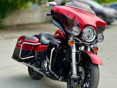 2010 Harley-Davidson Electra Glide, красный, 1150000 рублей, вид 3