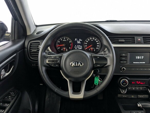 2020 Kia Rio IV Рестайлинг, чёрный, 1700000 рублей - вид 20