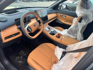 2026 Geely EX5 Гибрид EM-R, серый, 3829990 рублей, вид 2