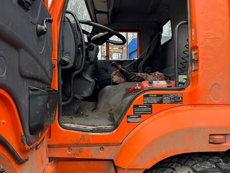 2018 КамАЗ 43118, оранжевый, 5500000 рублей, вид 2