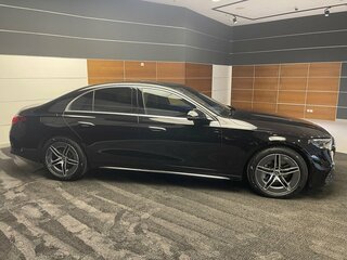 2024 Mercedes-Benz E-Класс 200 9G-Tronic VI (W214, S214), чёрный, 8949000 рублей, вид 5