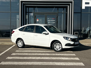 2024 Lada (ВАЗ) Granta I Рестайлинг, белый, 750000 рублей, вид 3
