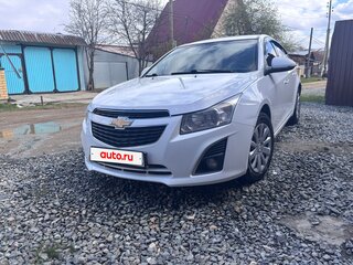 2015 Chevrolet Cruze I Рестайлинг, белый, 600000 рублей, вид 2